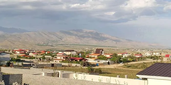 تصویر زیبا از منطقه ای در اطراف تهران با خانه های ویلایی