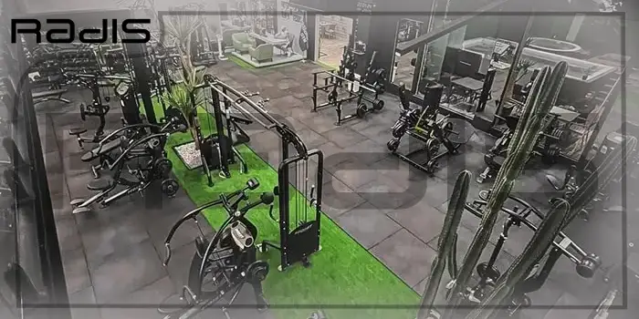 باشگاه ورزشی رادیس در شهرک هشت بهشت